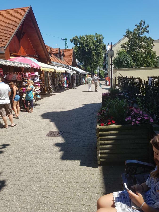 Holdfény apartman Siófok Esterno foto